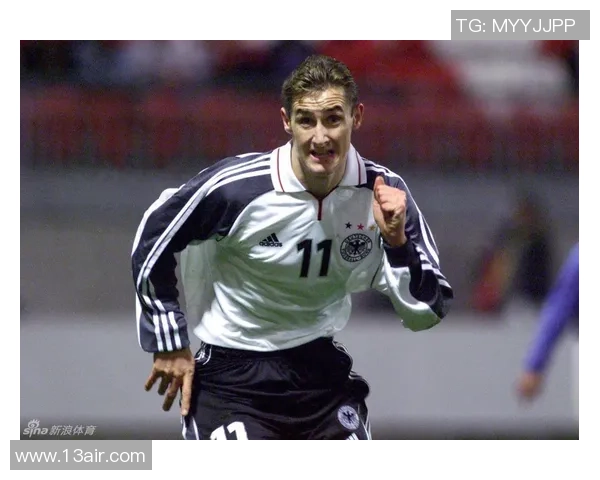 足球世界杯历史上的十一号球星闪耀赛场 他们如何成为足球传奇的象征